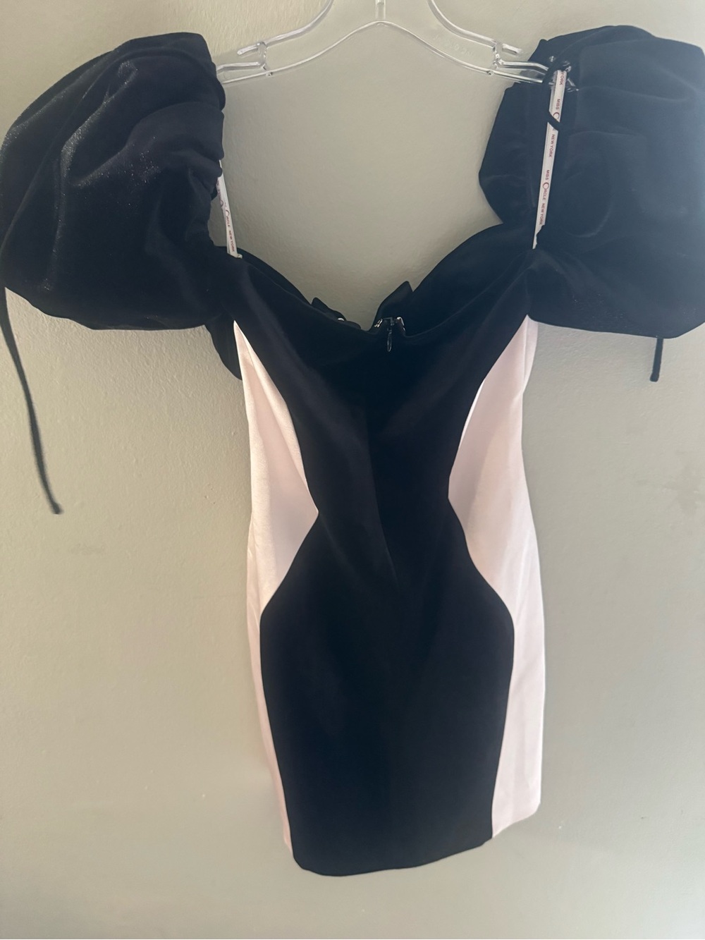 Black and pink Mini Dress with Puff Sleeves
